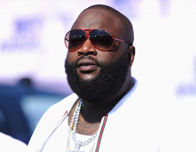 BET Awards '11 - Arrivals BET Awards '11 - Arrivals