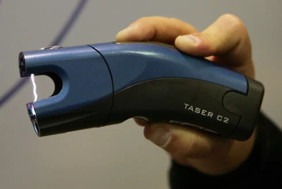 Michigan House Passes Bill to Legalize Stun Guns